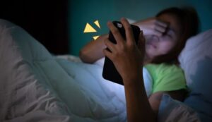 Bahaya Radiasi HP Bisa Picu Vertigo dan Insomnia