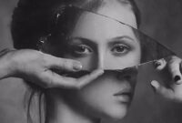 Pencarian Identitas Sejati